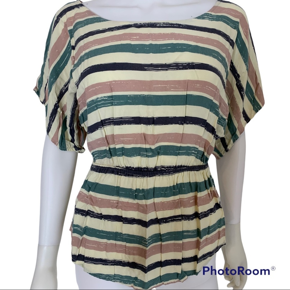 Soprano striped top scoop neck 3/4 balloon sleeve M